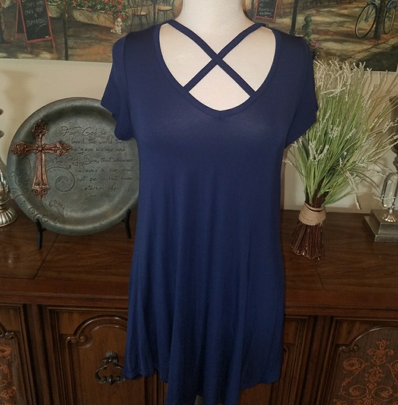Criss Cross Navy Blue top - Picture 2 of 2
